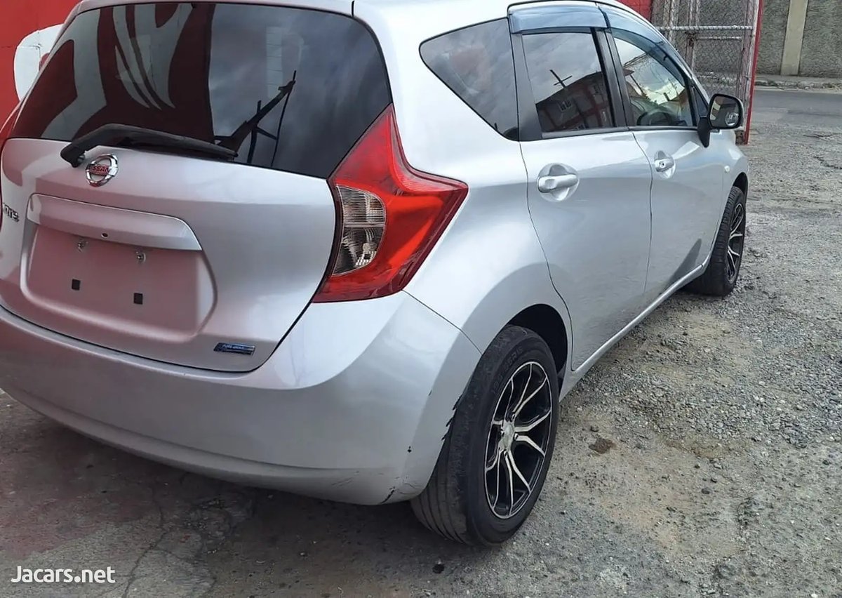 2013 NISSAN Note
