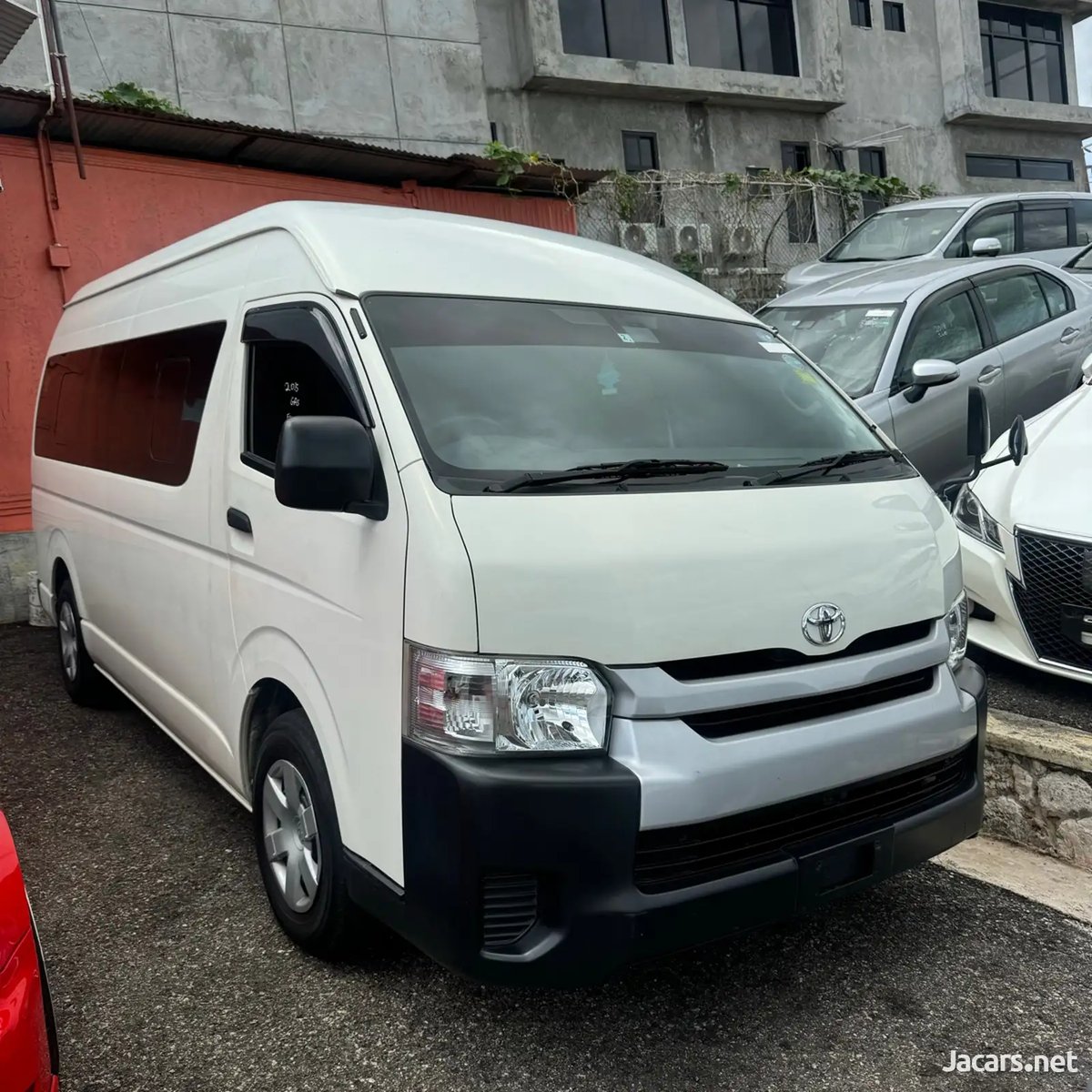 2015 TOYOTA Hiace