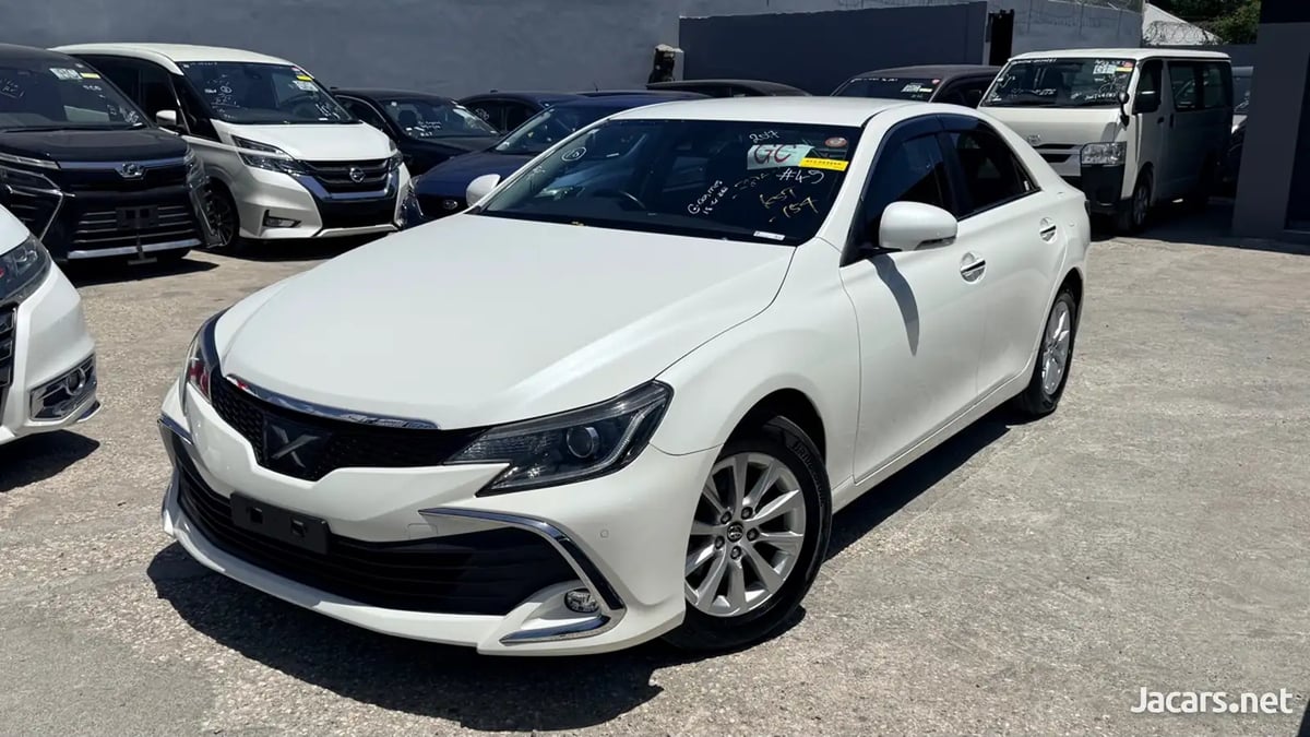 2017 TOYOTA Mark
