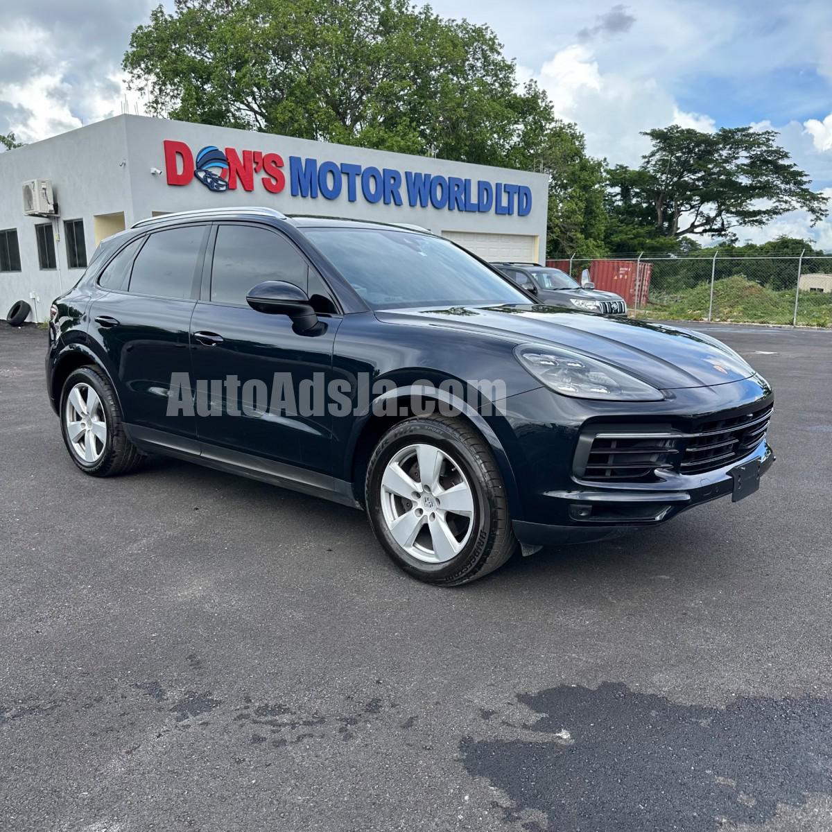 2020 PORSCHE CAYENNE