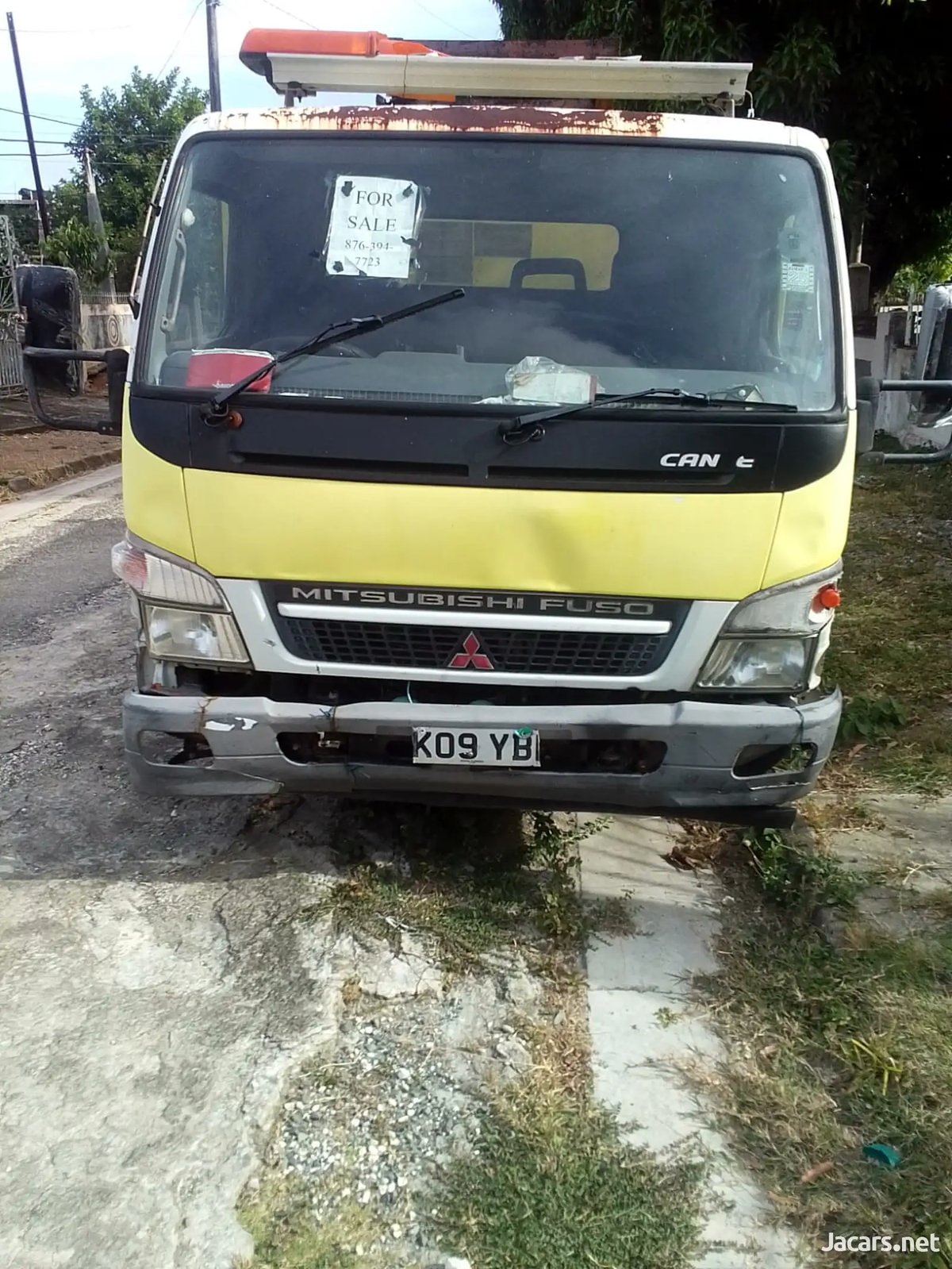 2009 MITSUBISHI Truck
