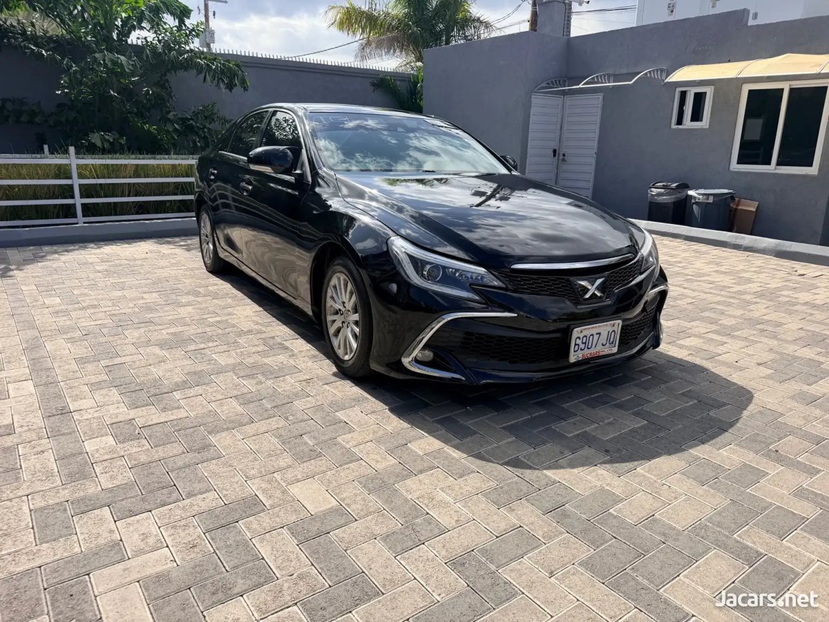 2017 TOYOTA Mark