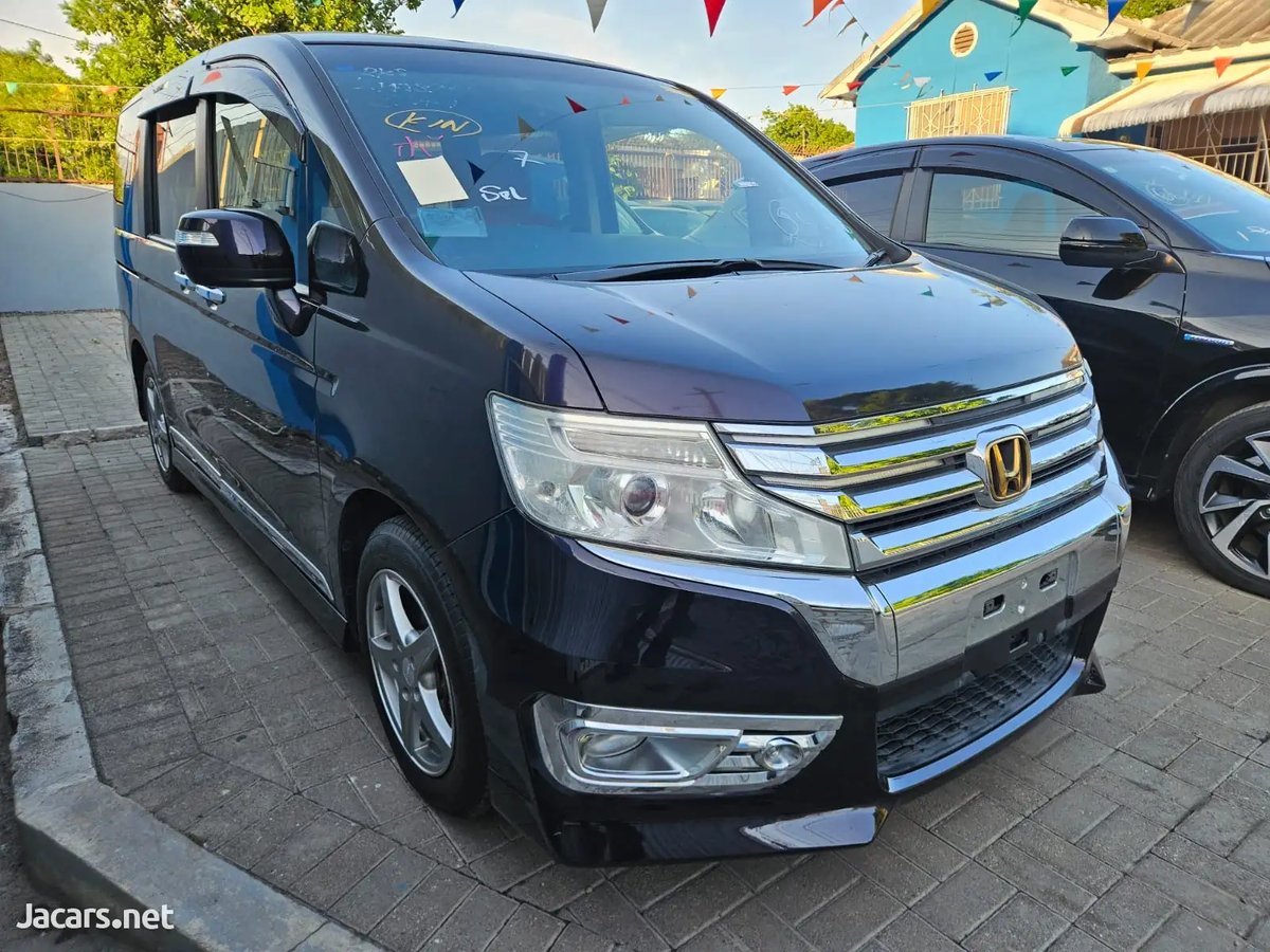 2014 HONDA Stepwgn