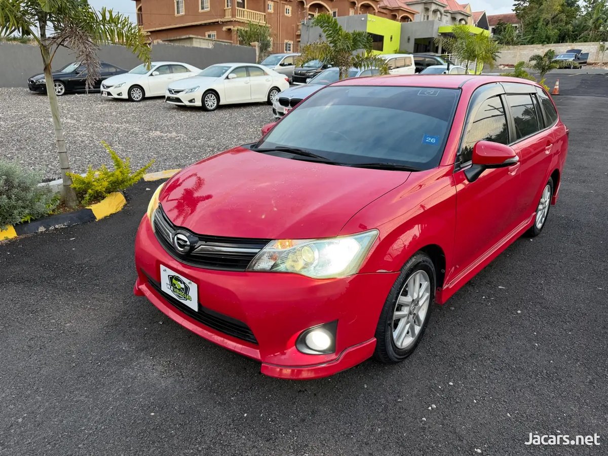 2014 TOYOTA Fielder