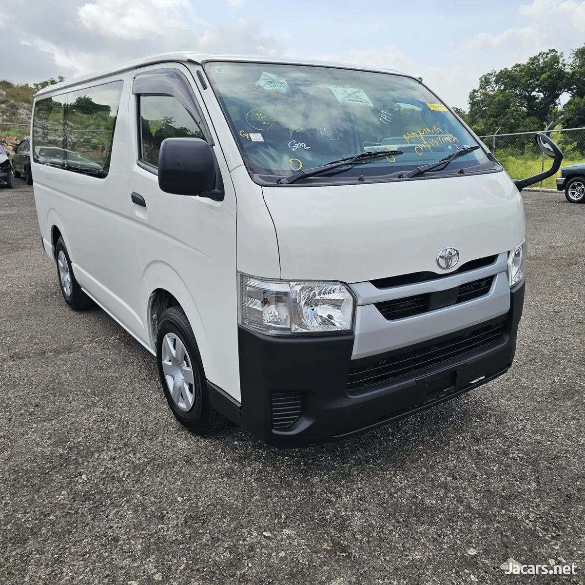 2020 TOYOTA Hiace