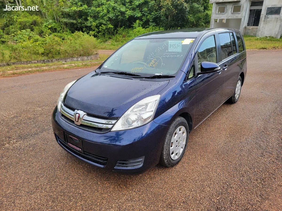 2018 TOYOTA Isis
