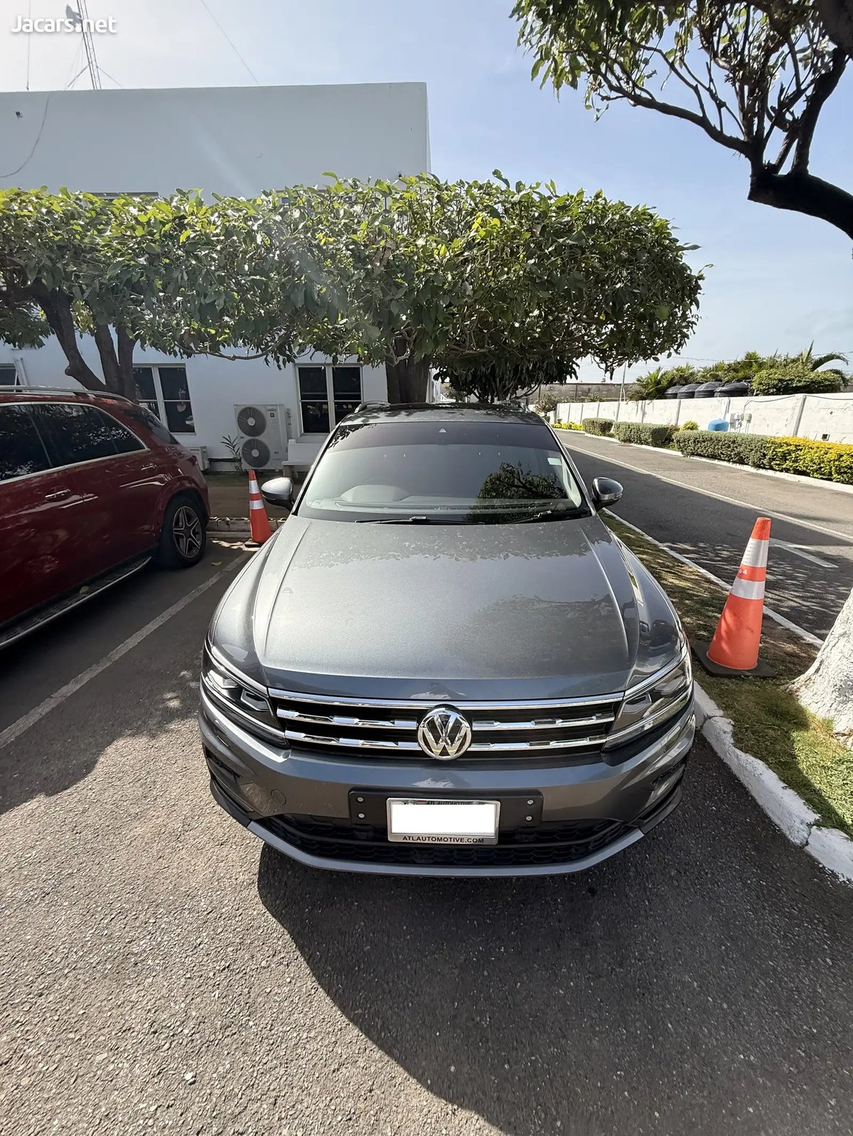 2019 VOLKSWAGEN Tiguan