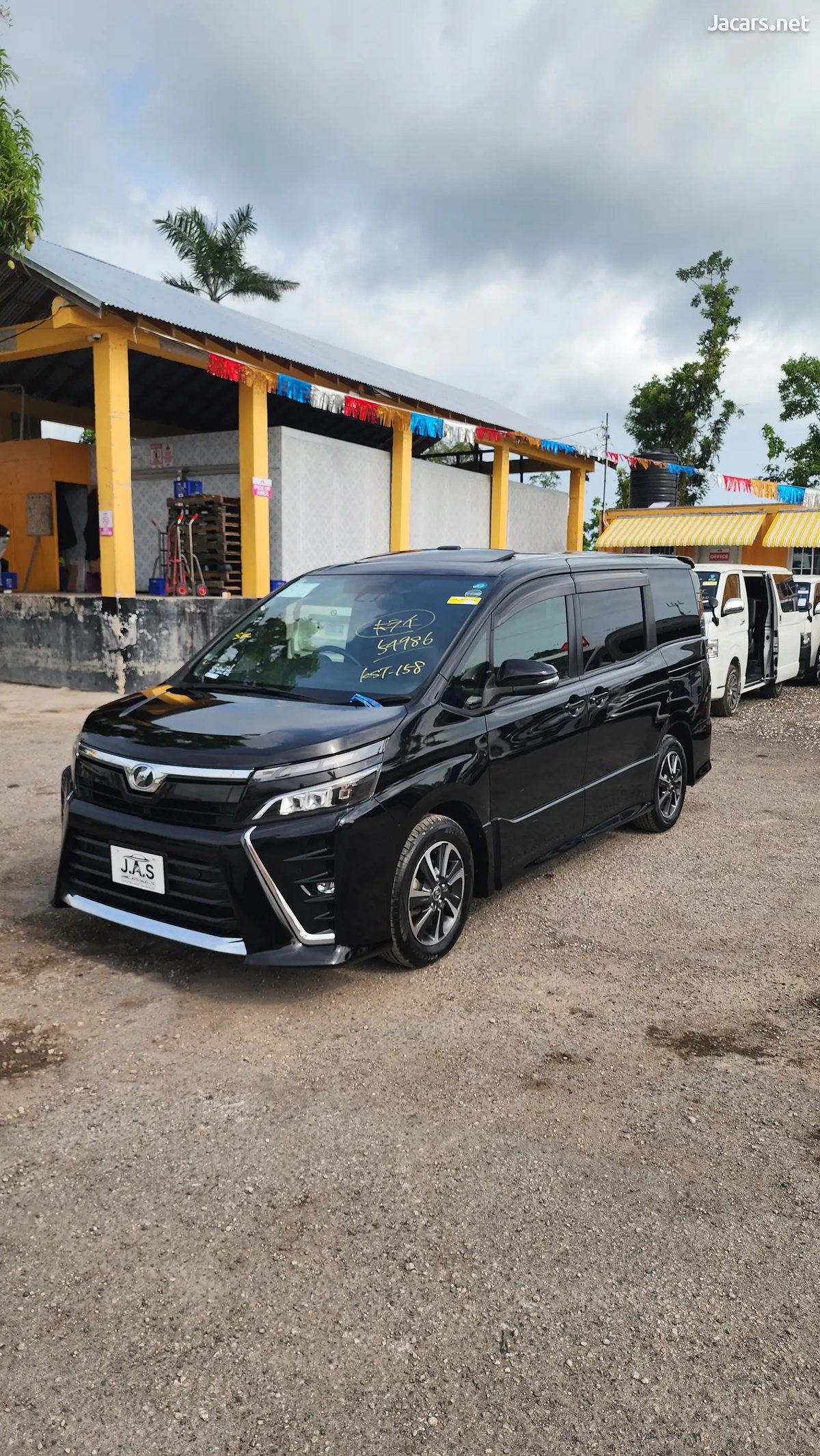 2019 TOYOTA Voxy