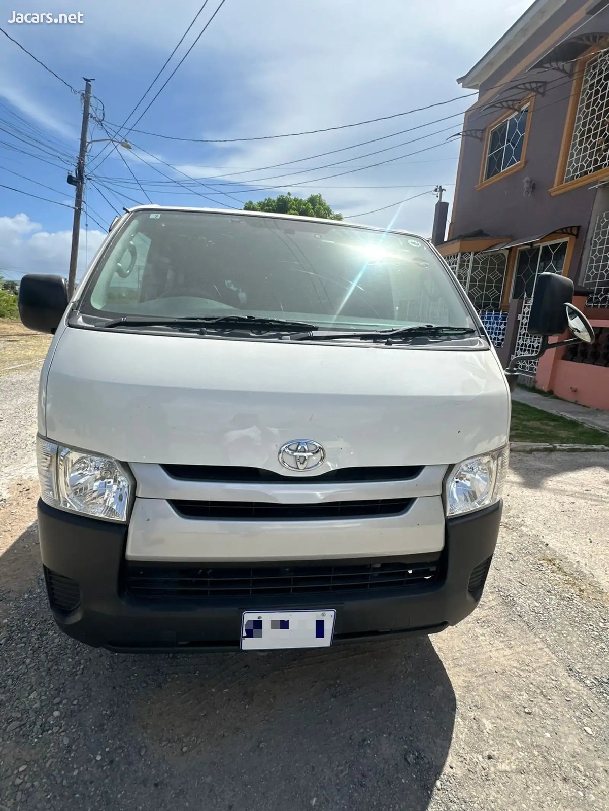 2015 TOYOTA Hiace