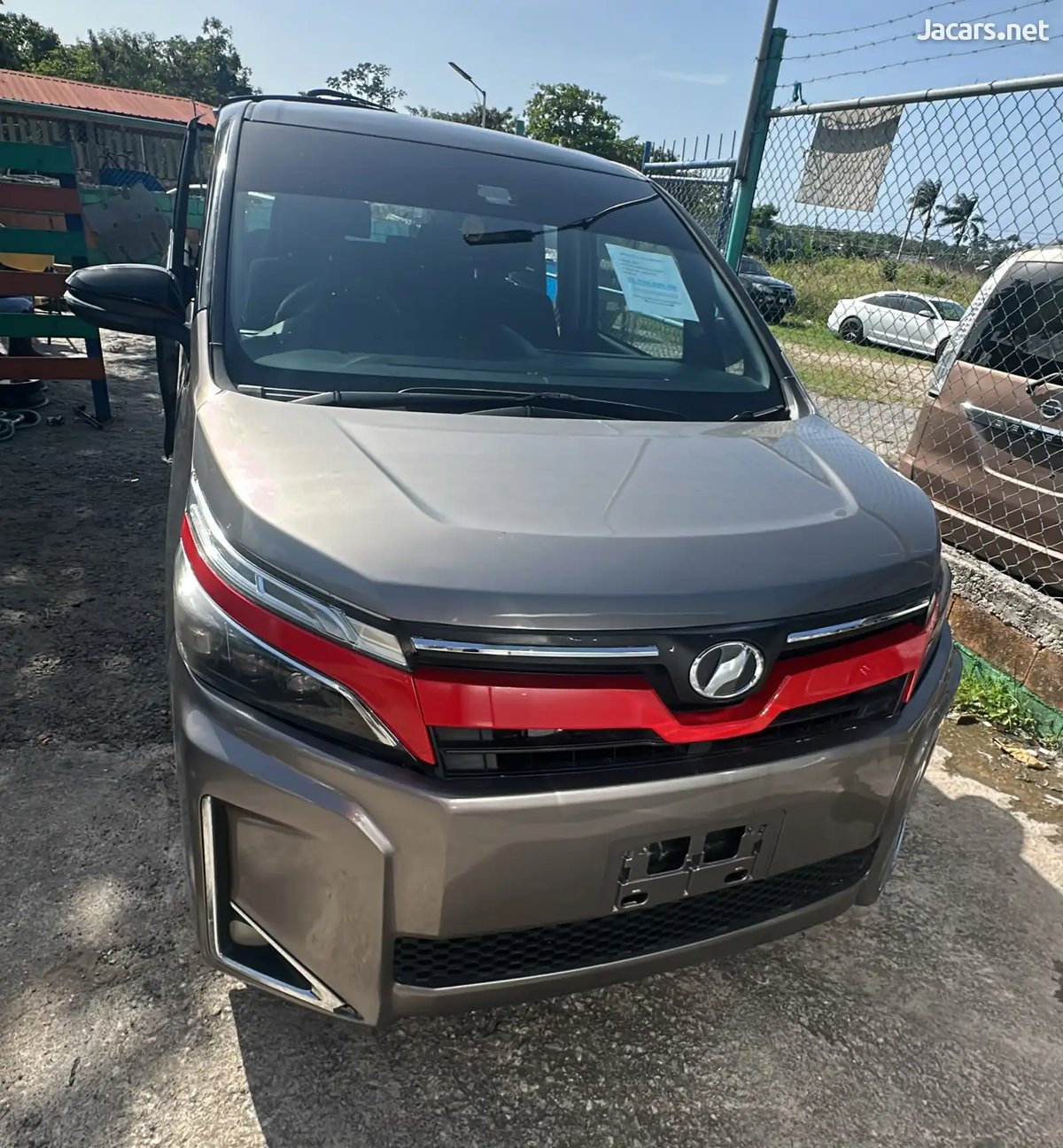 2017 TOYOTA Voxy
