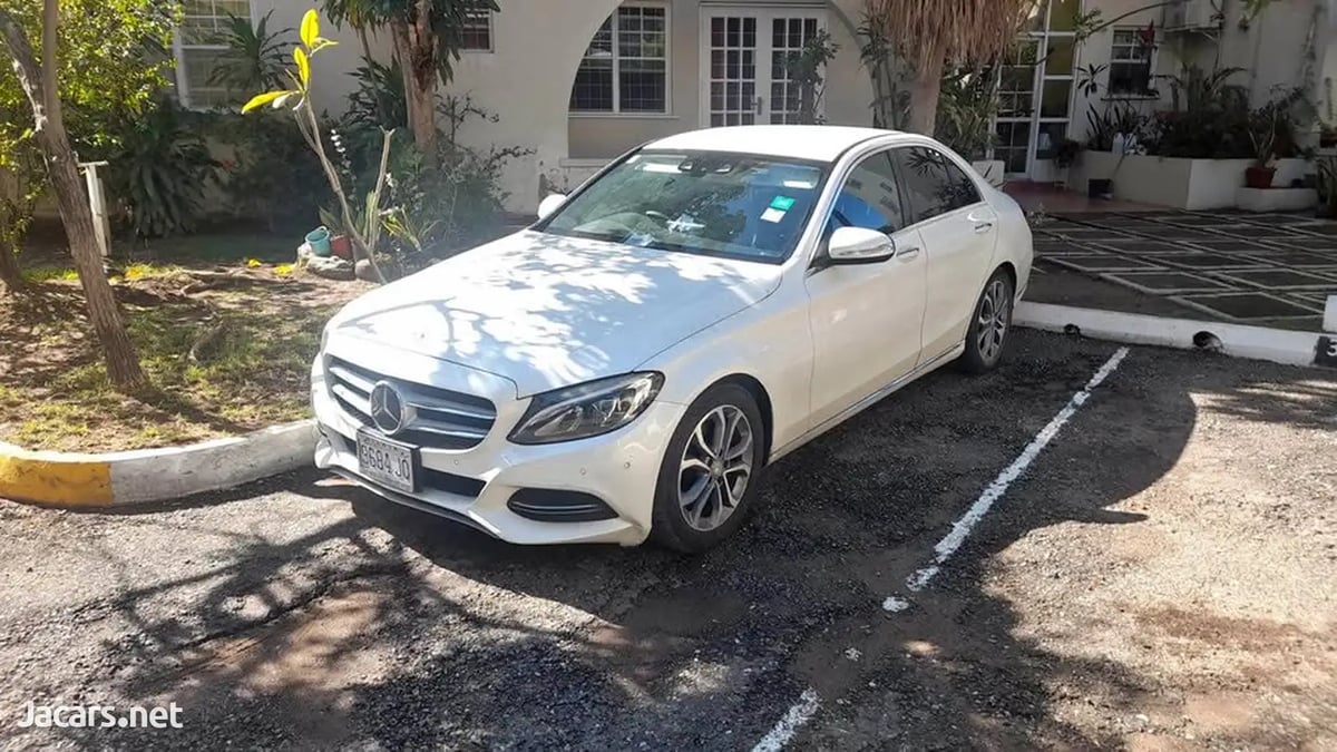 2015 Mercedes-Benz C-Class