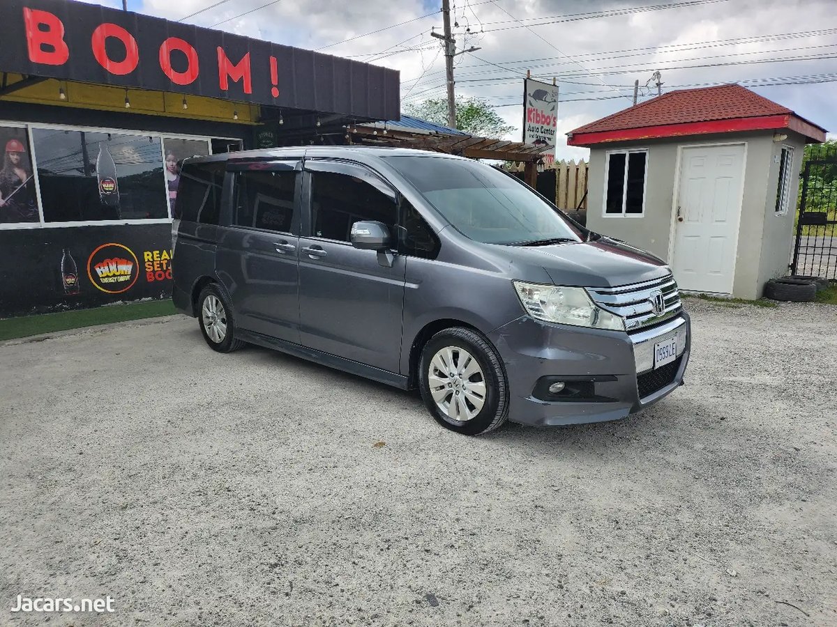 2010 HONDA Stepwgn