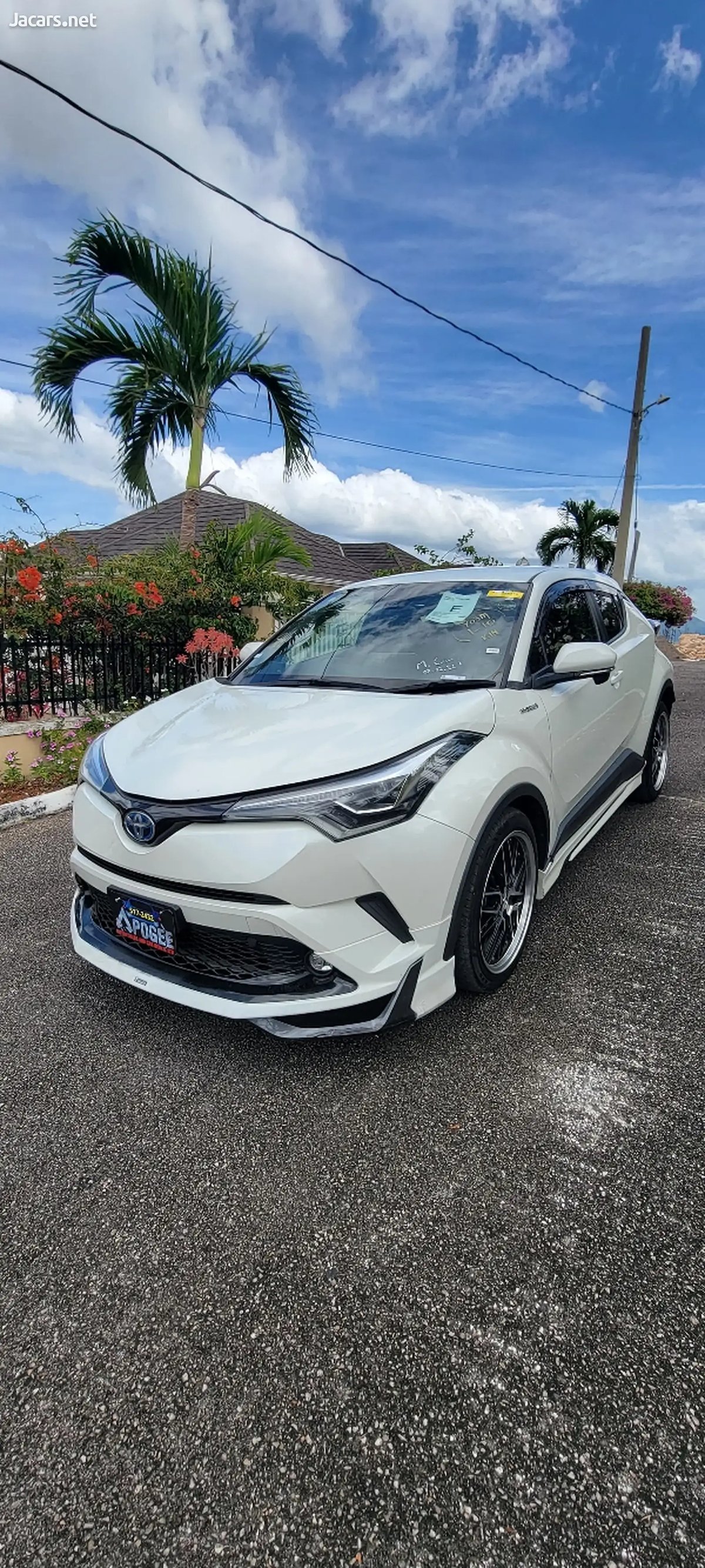 2019 TOYOTA C-HR