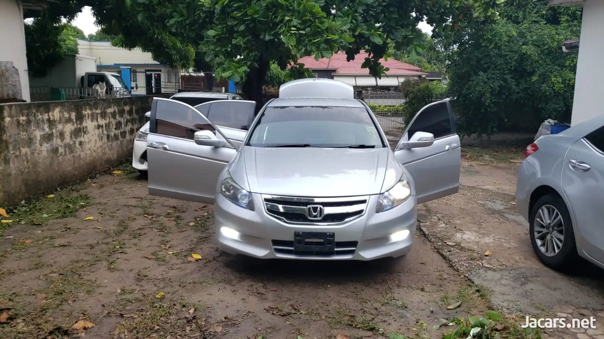 2010 HONDA Accord