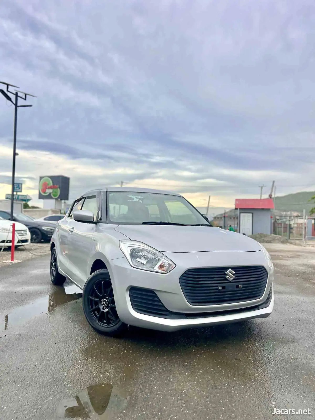 2019 SUZUKI Swift