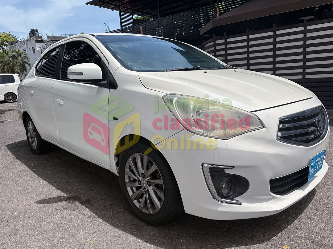 2017 MITSUBISHI Attrage