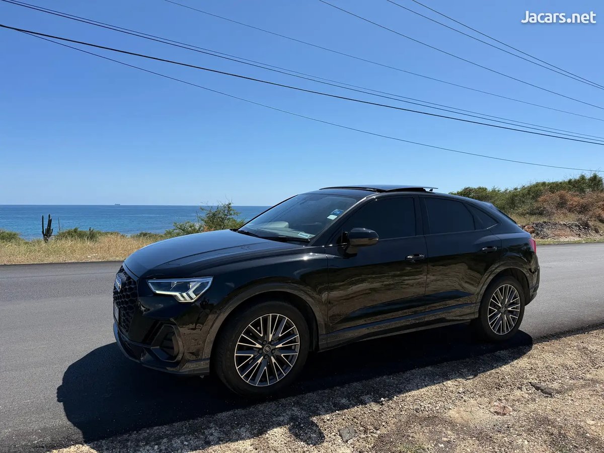 2023 AUDI Q3