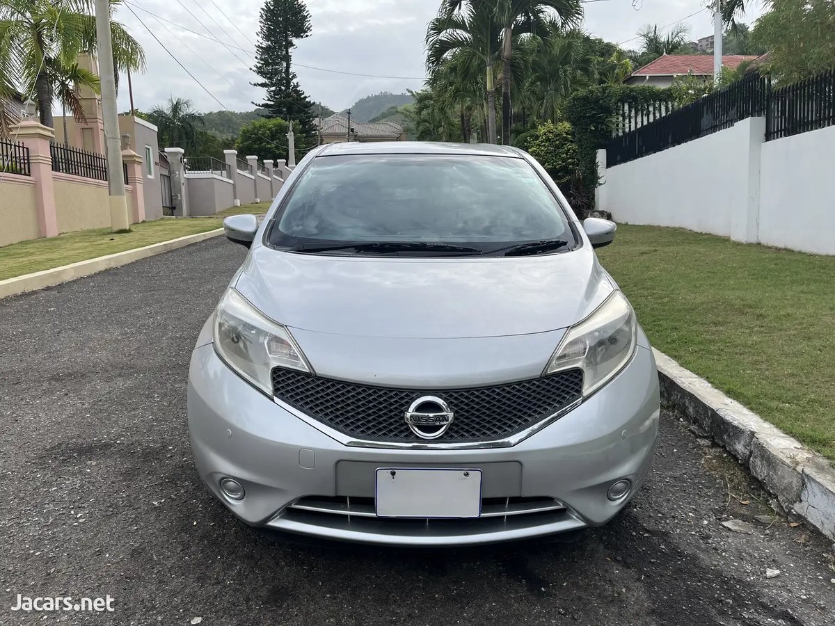 2016 NISSAN Note