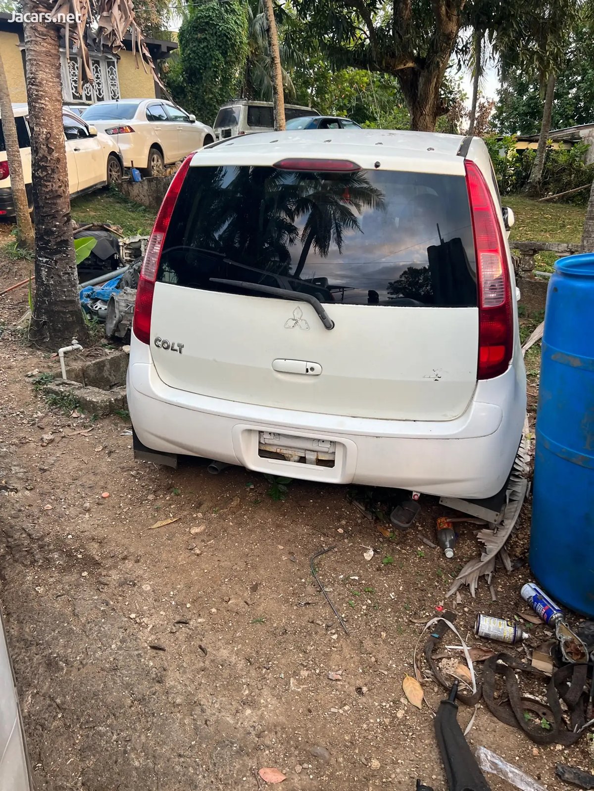 2003 MITSUBISHI Colt