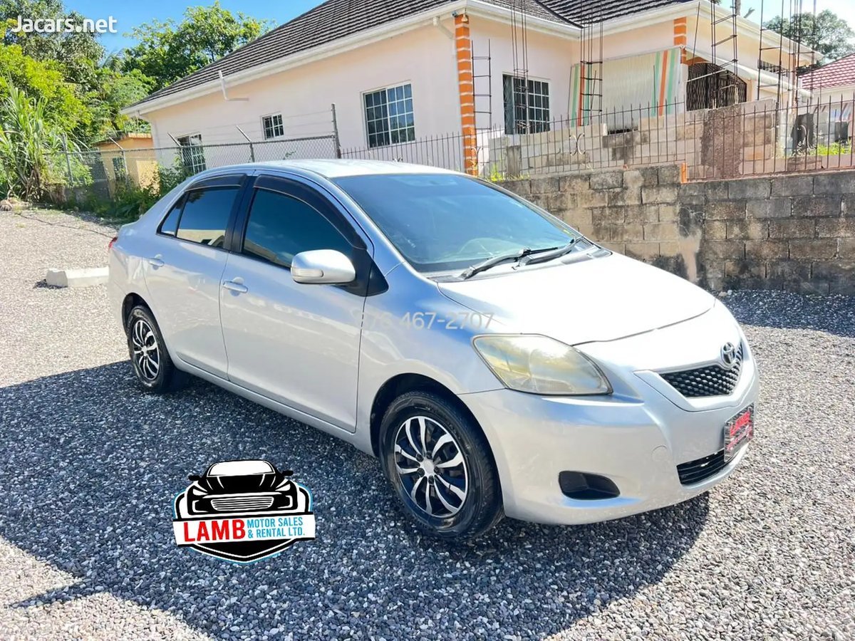 2009 TOYOTA Belta