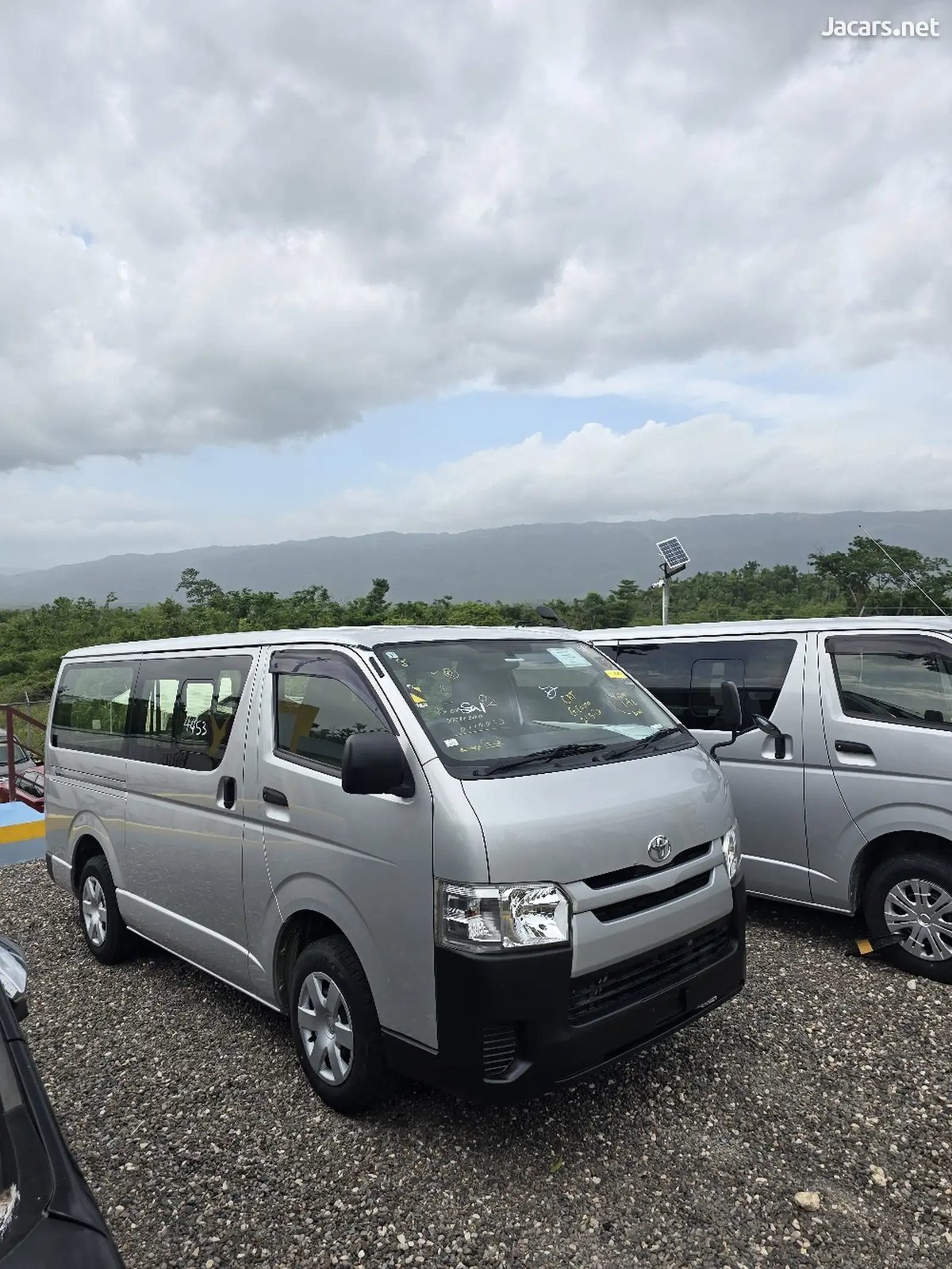 2016 TOYOTA Hiace