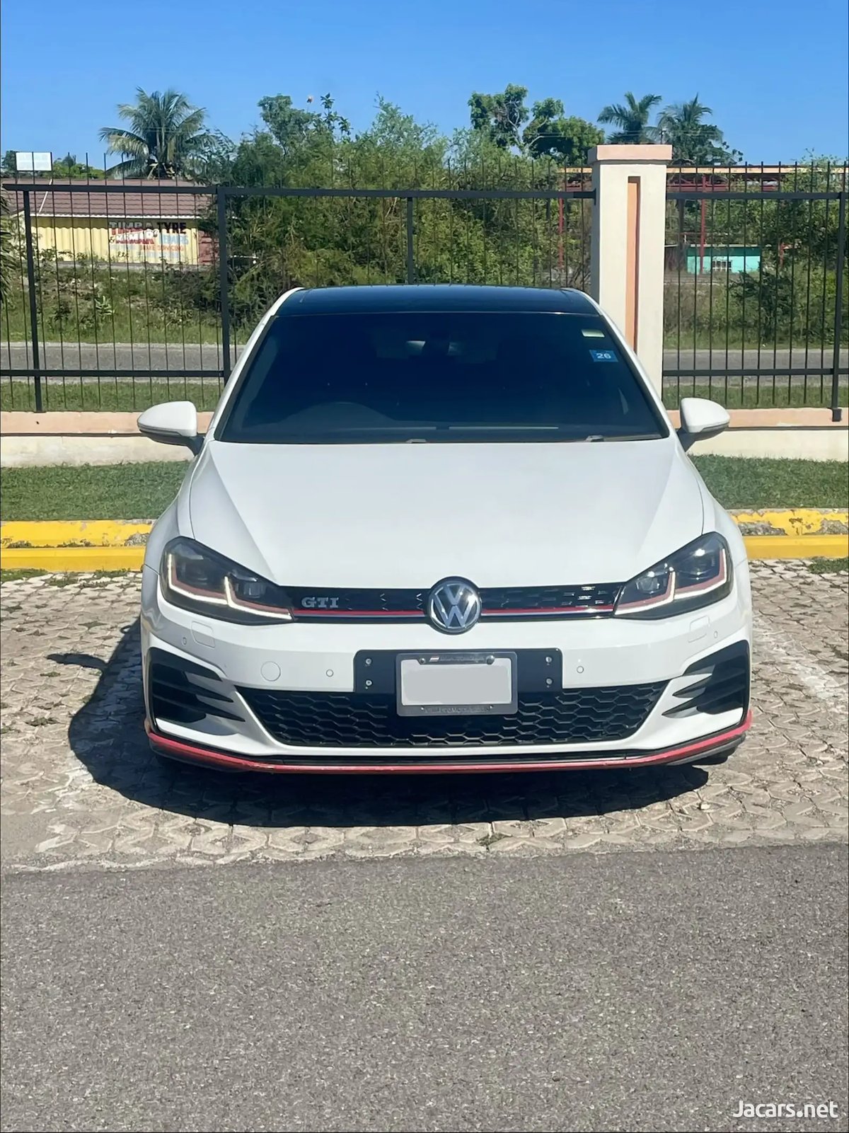 2019 VOLKSWAGEN GTI