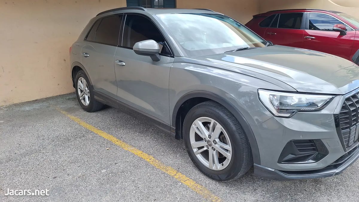 2020 AUDI Q3