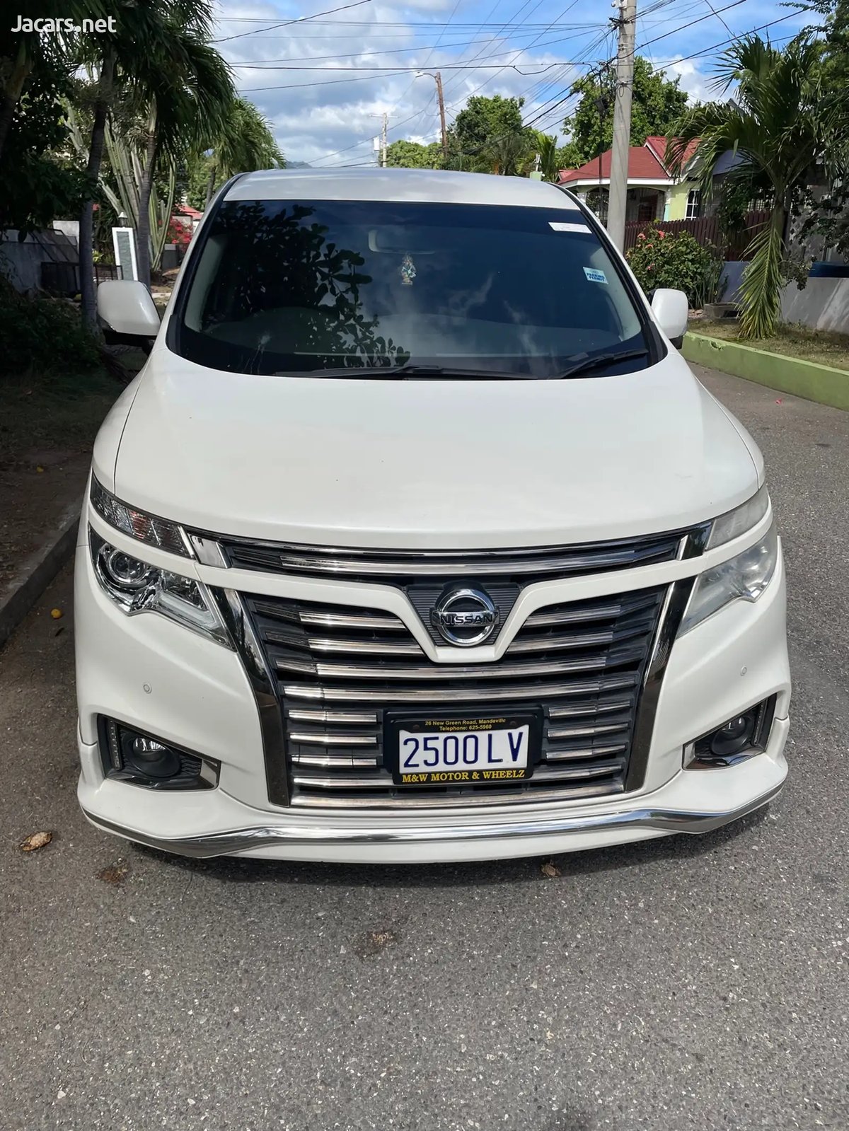 NISSAN Elgrand