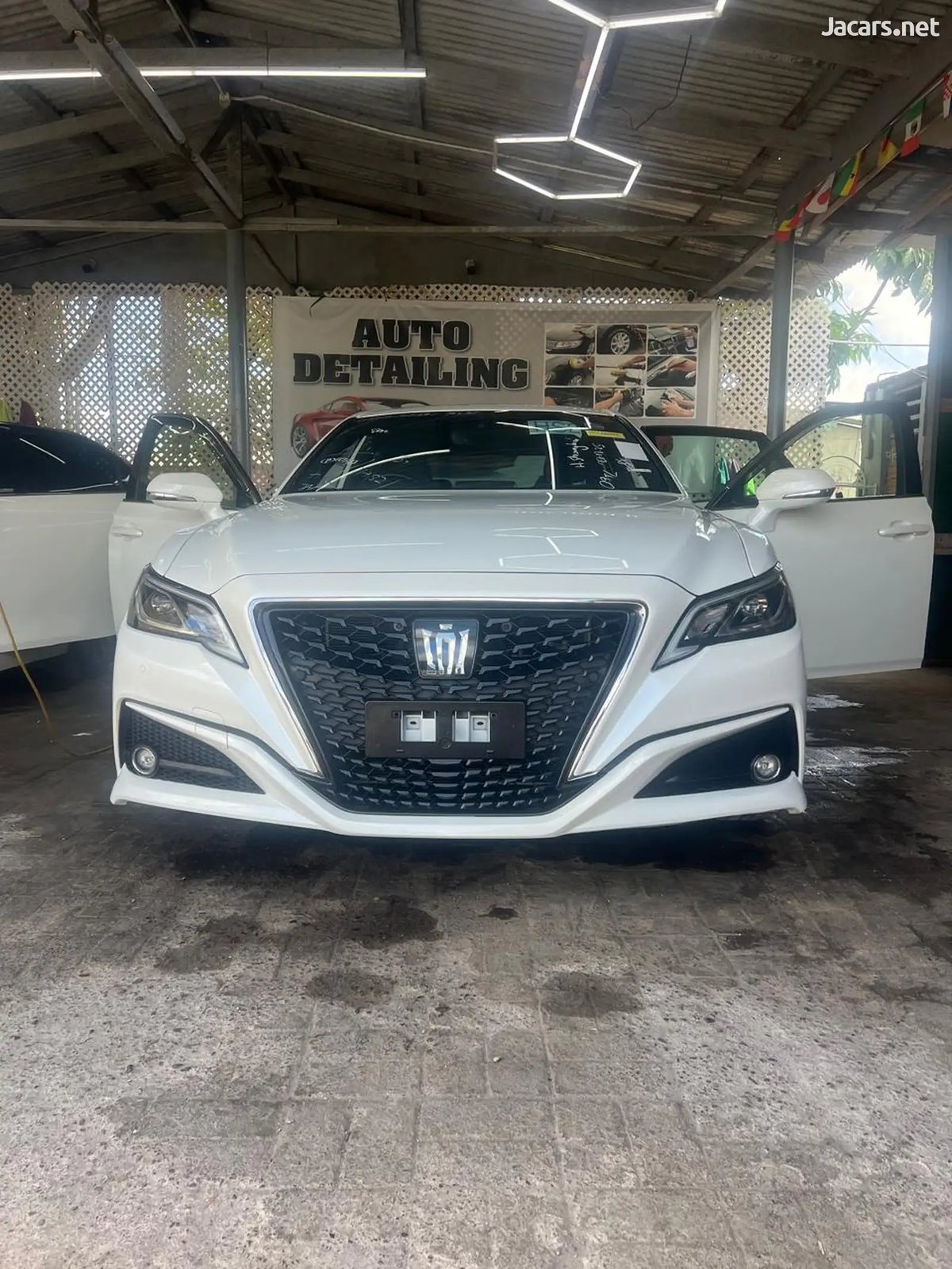 2019 TOYOTA Crown
