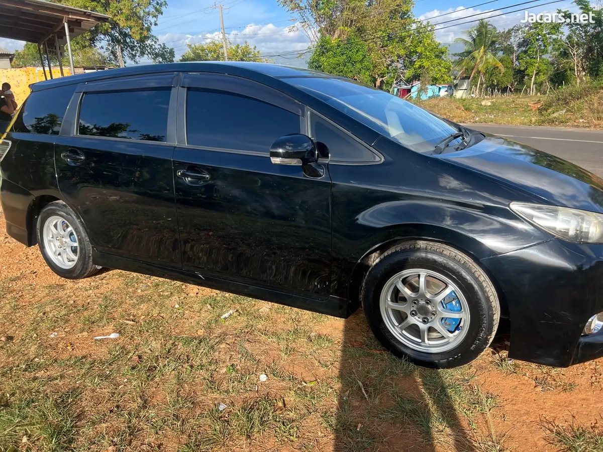 2014 TOYOTA Wish