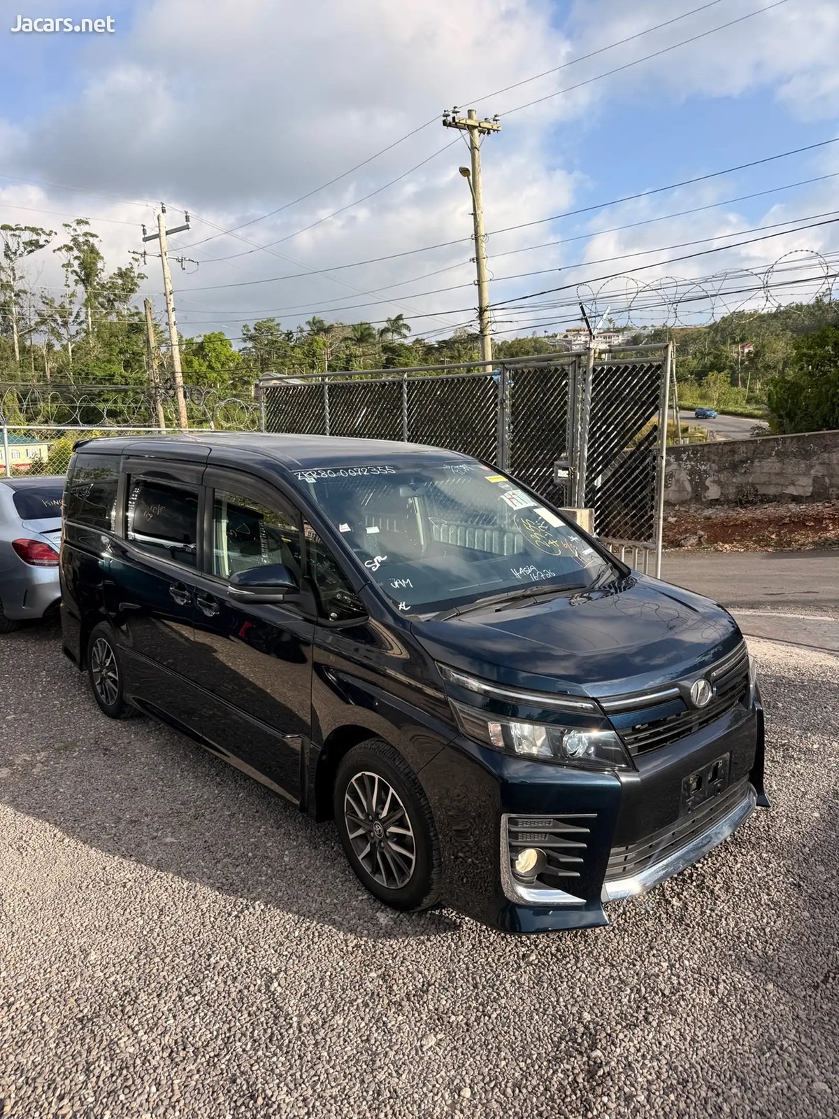 2014 TOYOTA Voxy