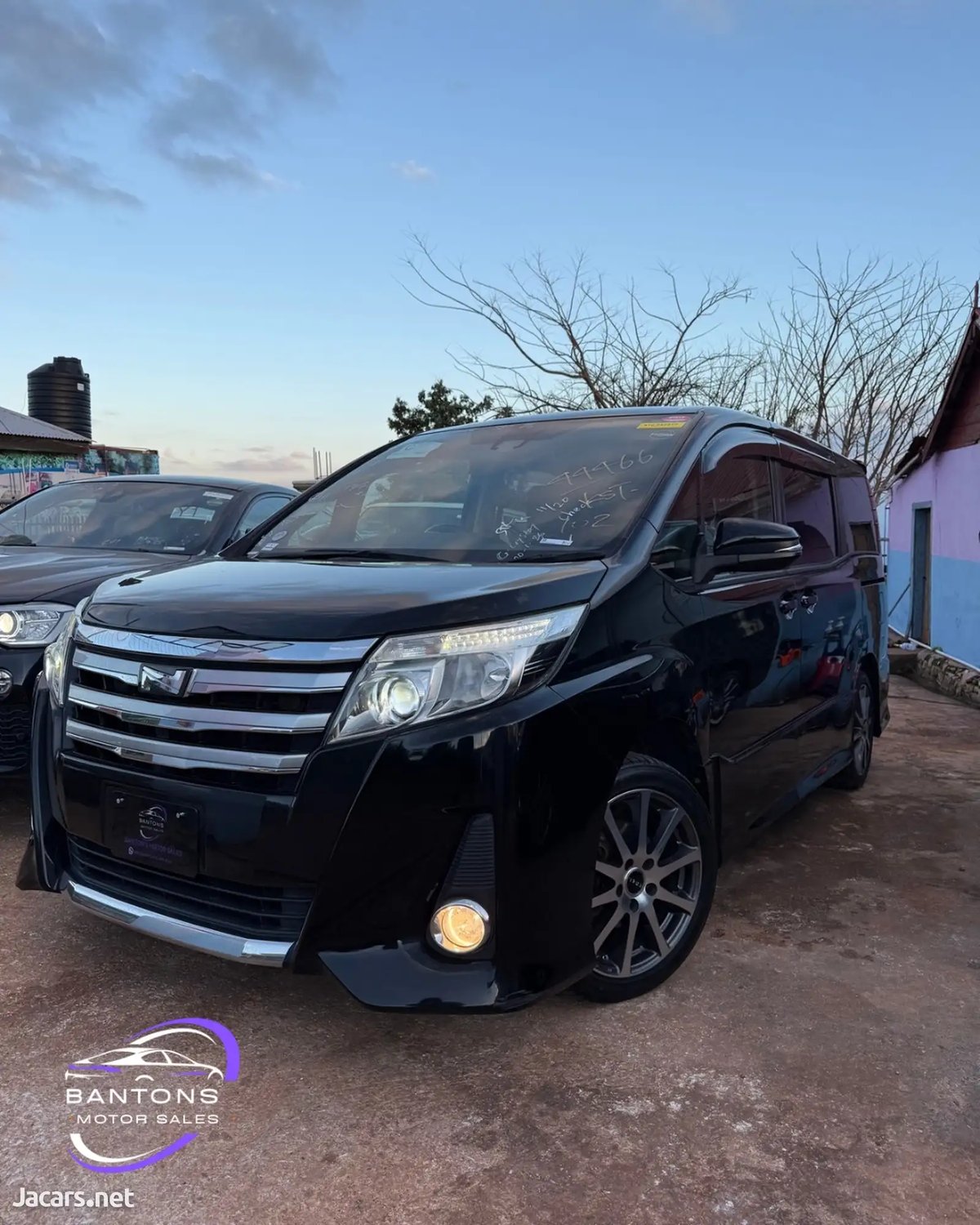 2016 TOYOTA Noah