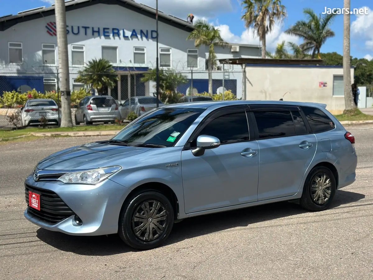 2015 TOYOTA Fielder