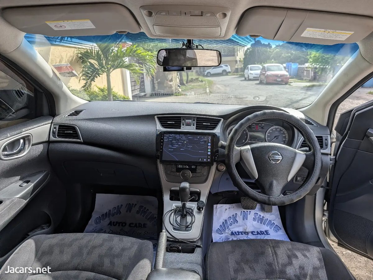 2016 NISSAN Sylphy