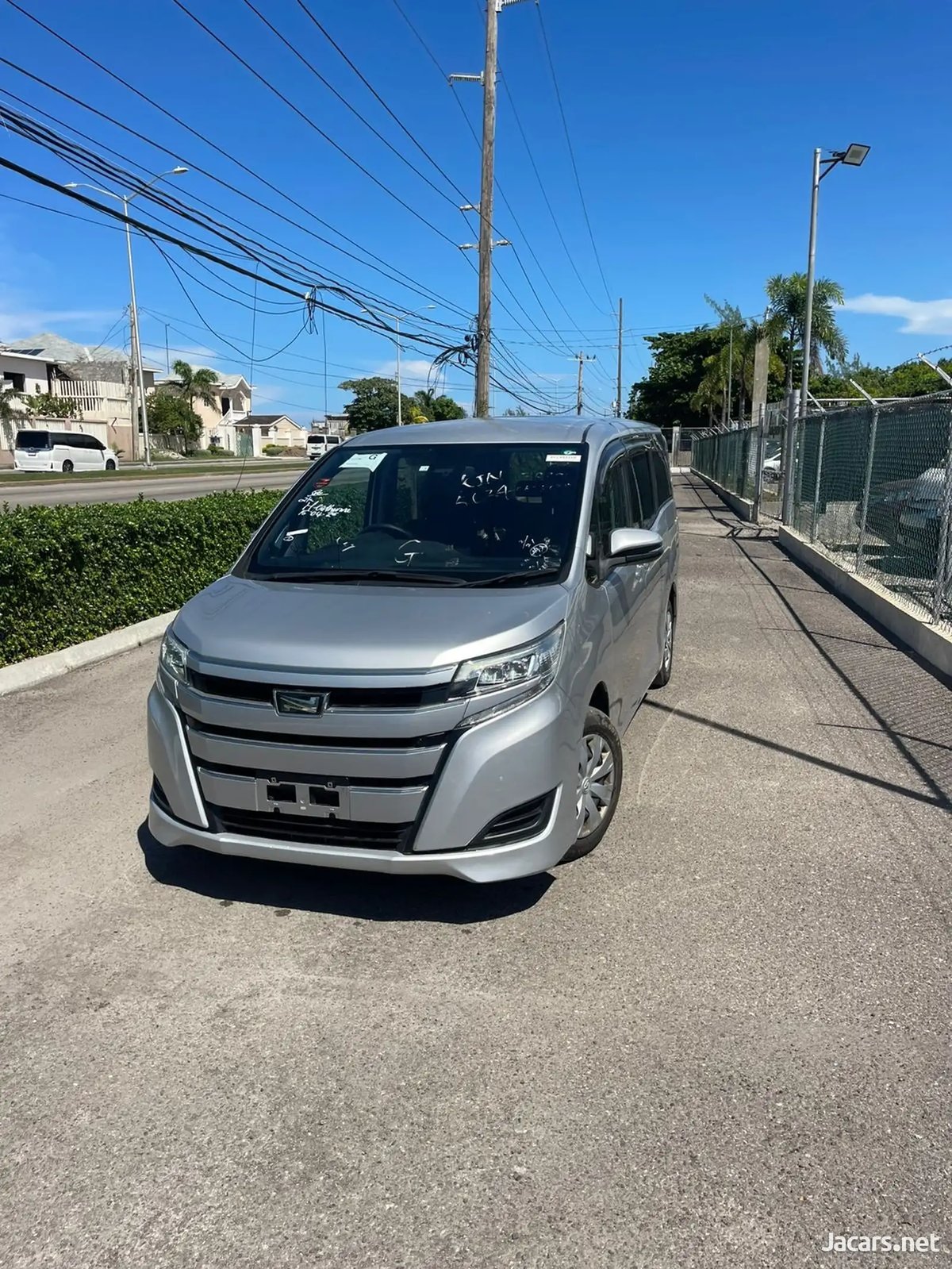 2019 TOYOTA Noah