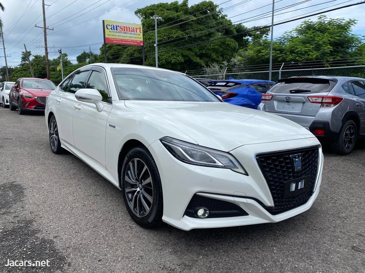 2019 TOYOTA Crown