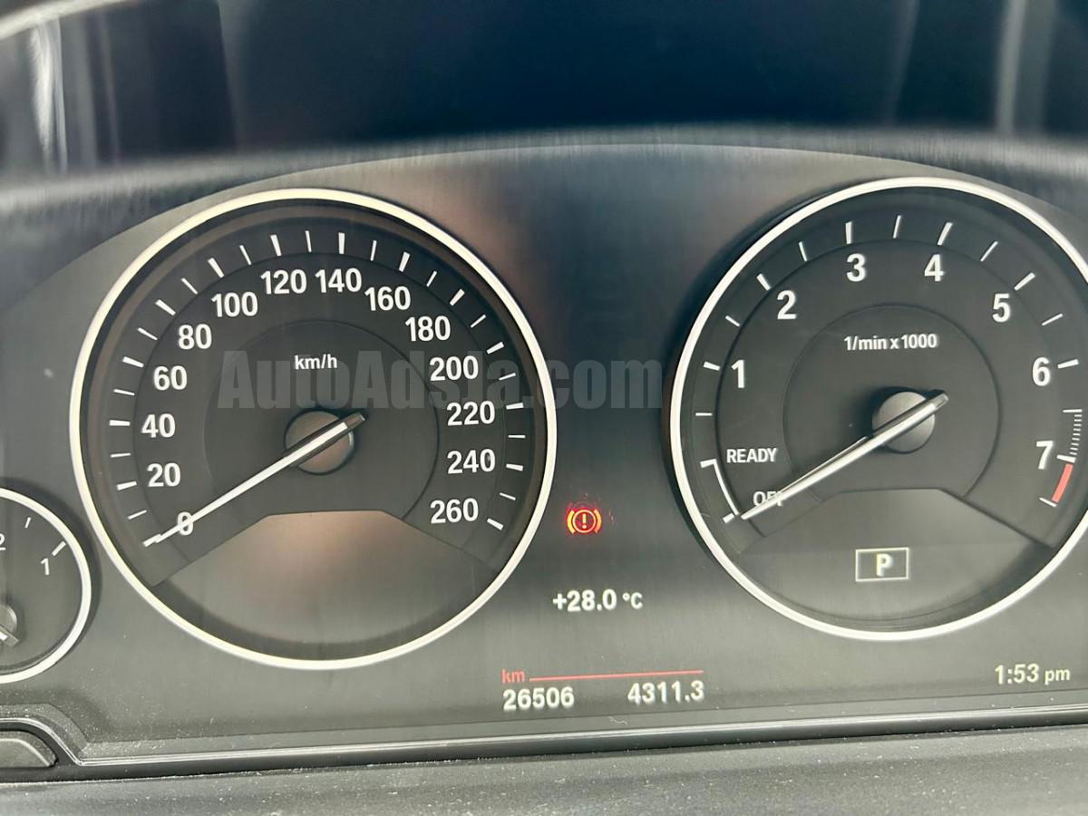 2017 BMW 318I