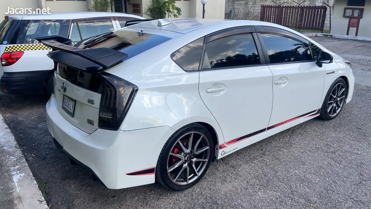 2015 TOYOTA Prius