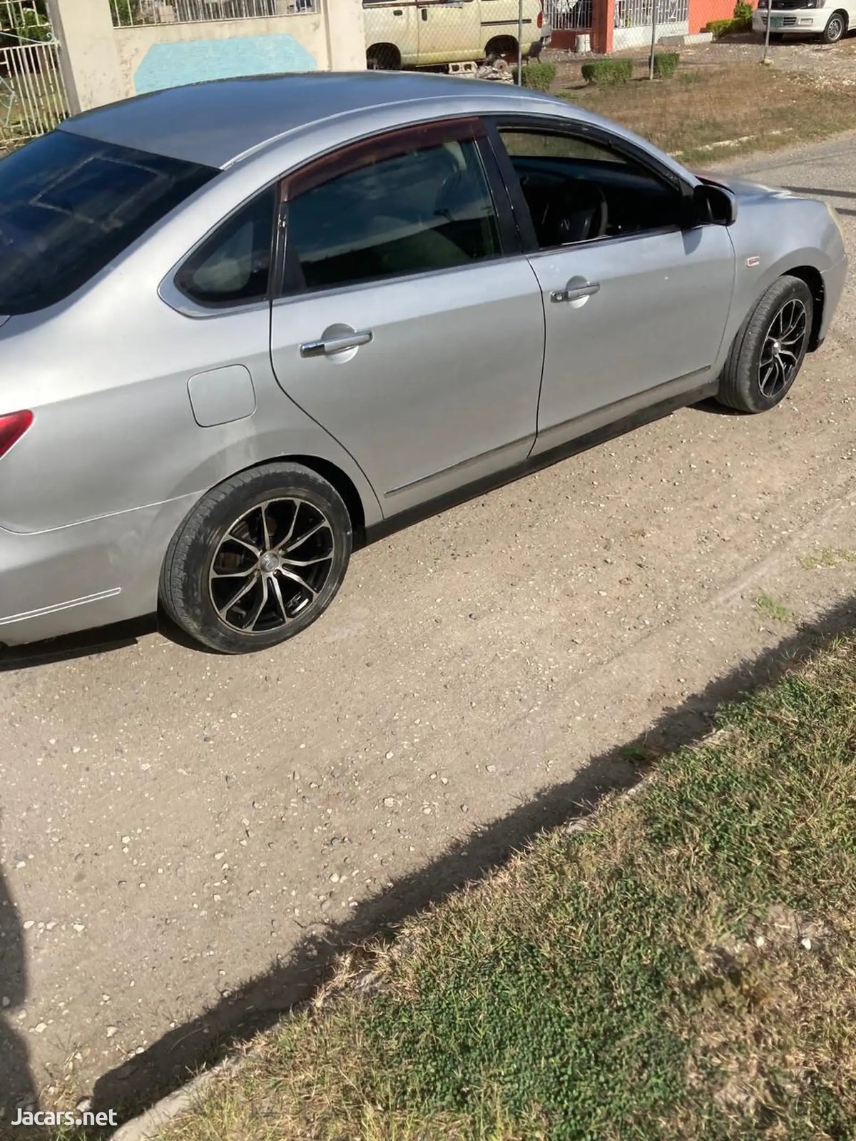 2011 NISSAN Bluebird