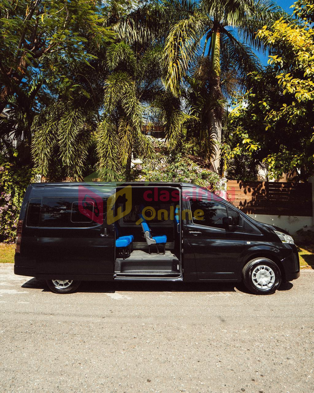 2023 TOYOTA Hiace DX High Roof