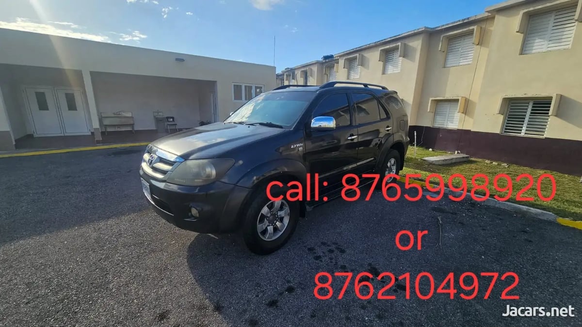 2006 TOYOTA Fortuner
