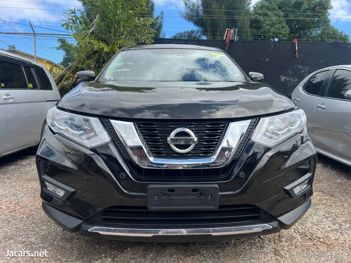 2018 NISSAN X-Trail