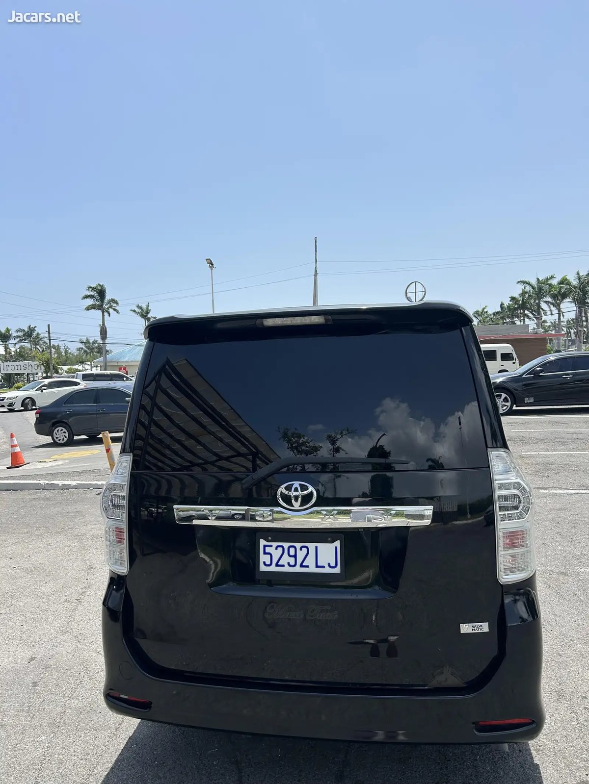 2013 TOYOTA Voxy