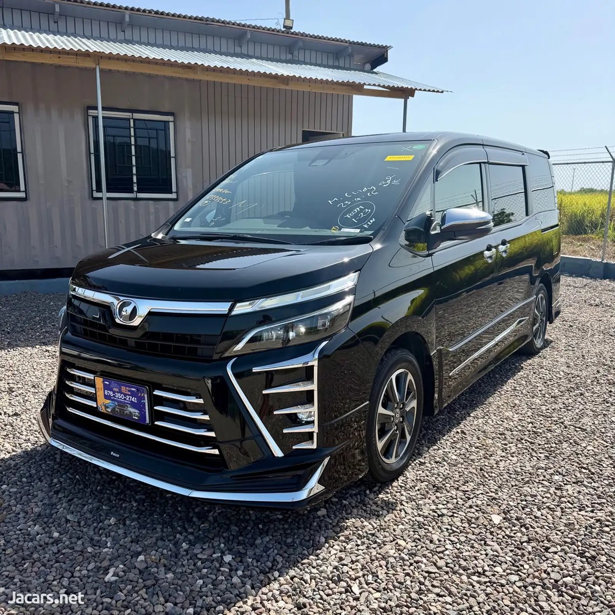 2019 TOYOTA Voxy