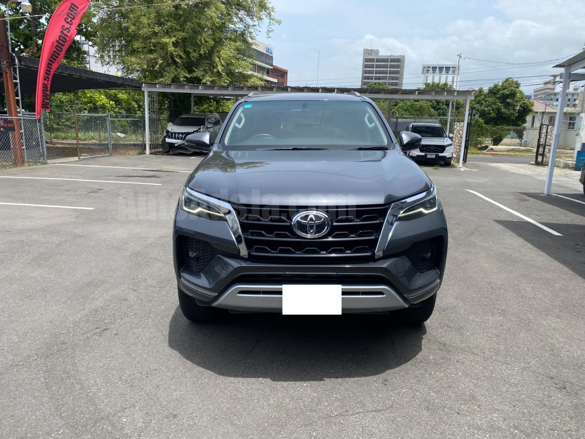 2021 TOYOTA FORTUNER