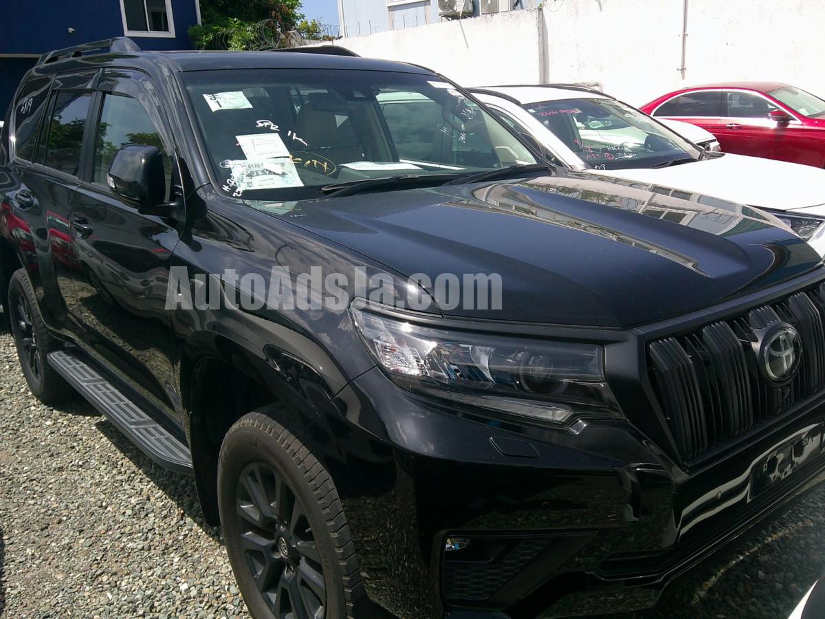 2023 TOYOTA LANDCRUISER PRADO