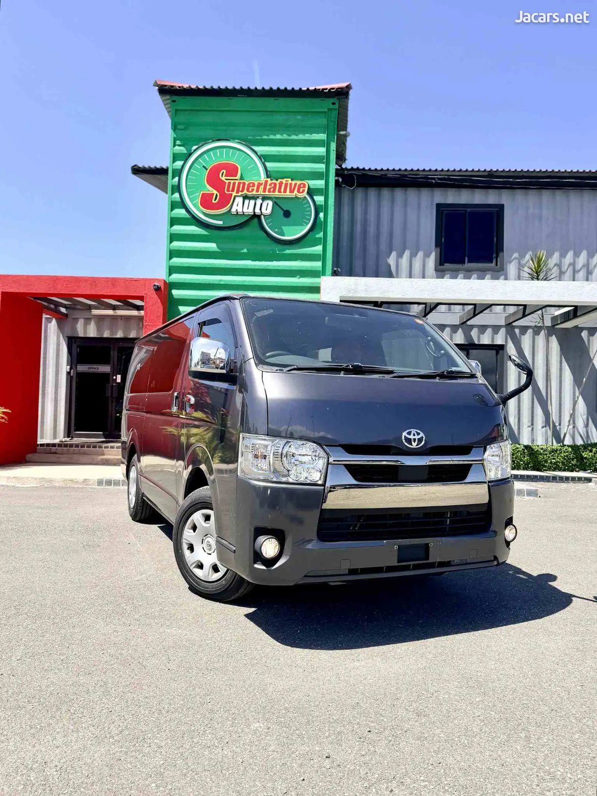 2020 TOYOTA Hiace