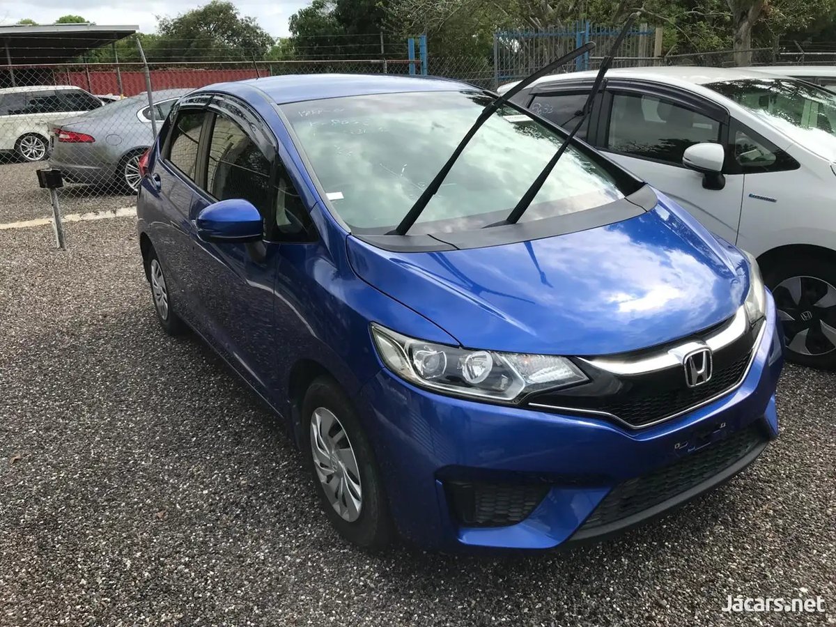 2017 HONDA Fit