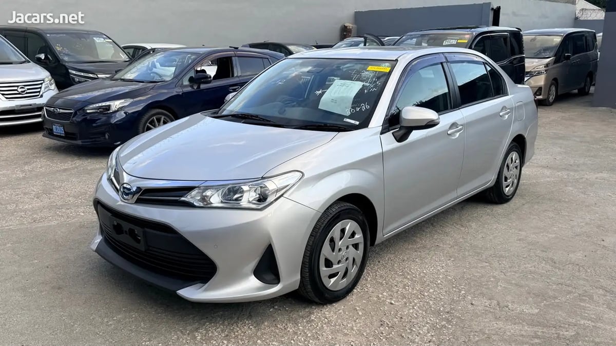 2021 TOYOTA Axio