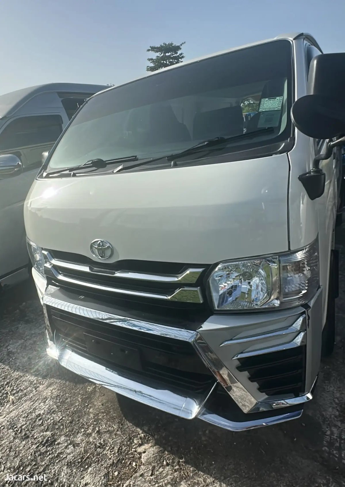 2012 TOYOTA Hiace